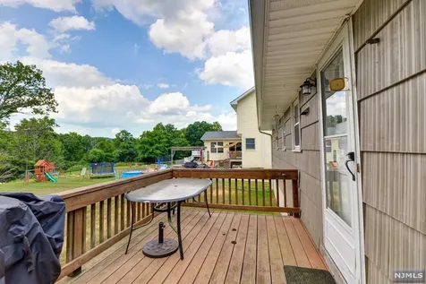 53 Minnehaha Boulevard Oakland NJ 07436