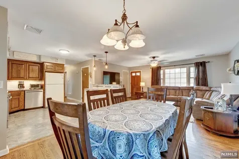 53 Minnehaha Boulevard Oakland NJ 07436
