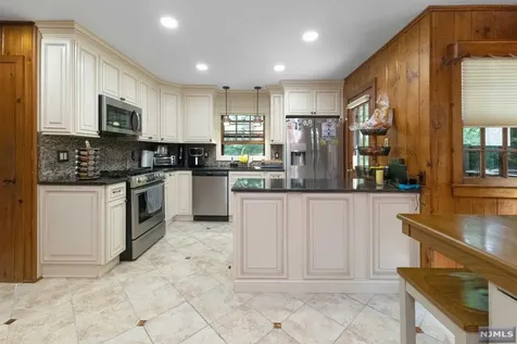 51 Hawthorne Road Wayne NJ 07470