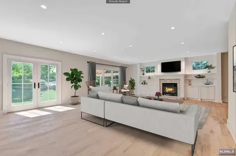 670 Laurel Lane Wyckoff NJ 07481