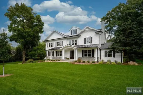 670 Laurel Lane Wyckoff NJ 07481