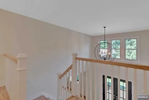 670 Laurel Lane Wyckoff NJ 07481