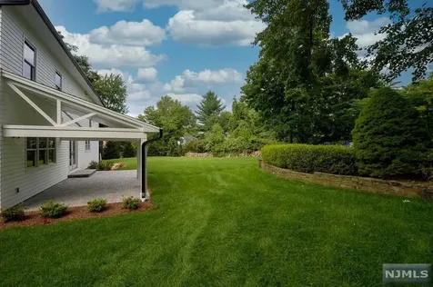 670 Laurel Lane Wyckoff NJ 07481