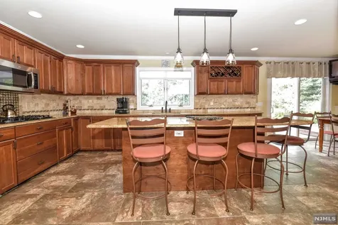 25 Joseph Place Wayne NJ 07470