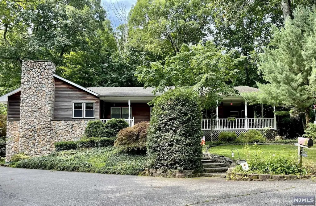 47 Windbeam Loop Ringwood NJ 07456