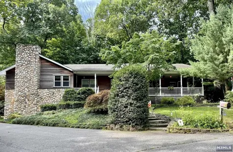47 Windbeam Loop Ringwood NJ 07456