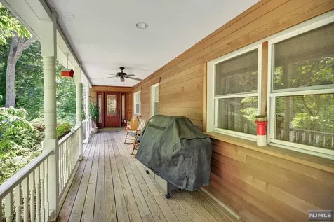 47 Windbeam Loop Ringwood NJ 07456