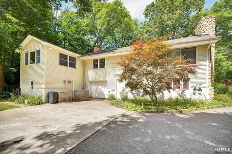 47 Windbeam Loop Ringwood NJ 07456