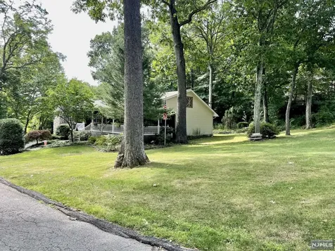 47 Windbeam Loop Ringwood NJ 07456