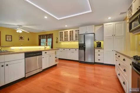 47 Windbeam Loop Ringwood NJ 07456