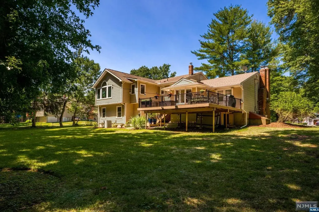478 White Birch Drive River Vale NJ 07675