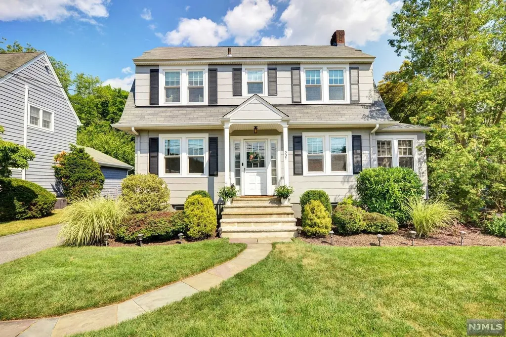 337 Bogert Avenue Ridgewood NJ 07450