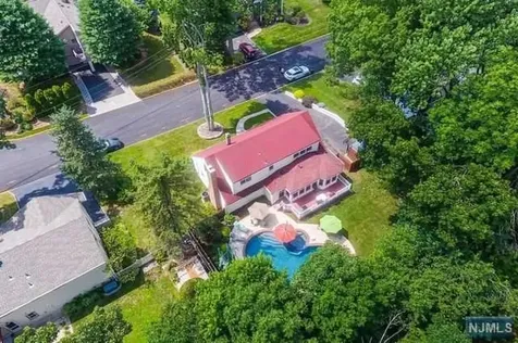 551 Hickory Street Twp Of Washington NJ 07676