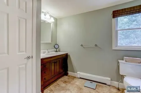 551 Hickory Street Twp Of Washington NJ 07676