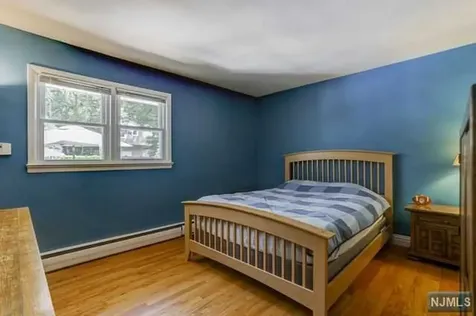 551 Hickory Street Twp Of Washington NJ 07676