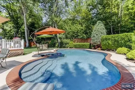 551 Hickory Street Twp Of Washington NJ 07676