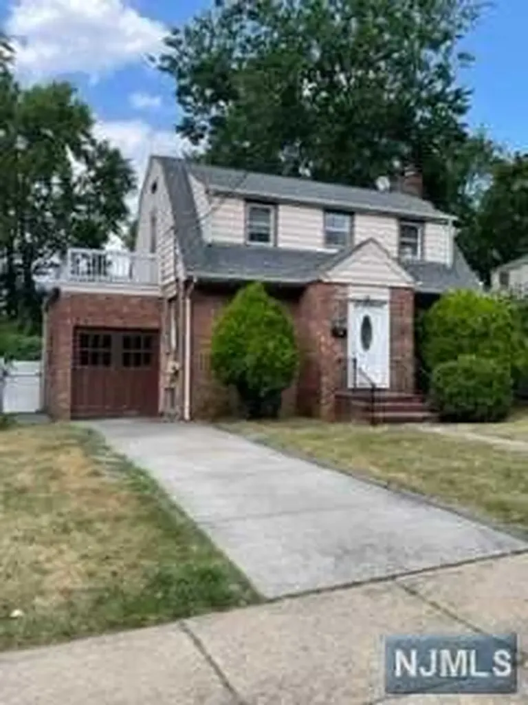 647 Kent Avenue Teaneck NJ 07666