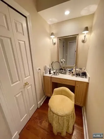 54 Kings Court Fort Lee NJ 07024