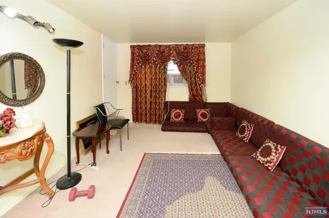 138C 68th Street Guttenberg NJ 07093