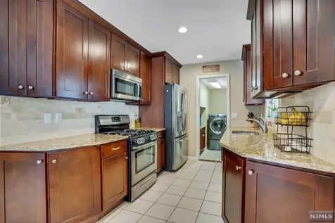 28 Spindler Terrace Saddle Brook NJ 07663