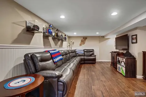28 Spindler Terrace Saddle Brook NJ 07663