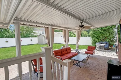 28 Spindler Terrace Saddle Brook NJ 07663