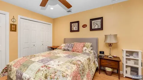 123 18th Avenue Elmwood Park NJ 07407