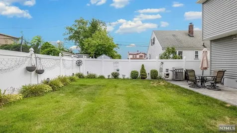 123 18th Avenue Elmwood Park NJ 07407