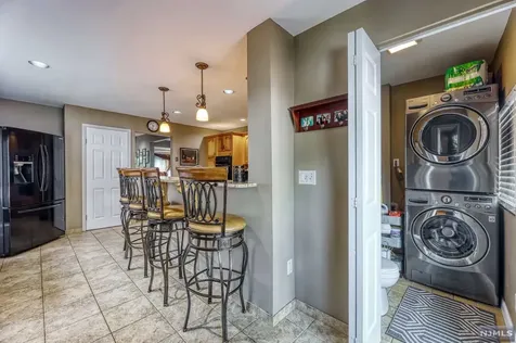 16 Grove Street Wanaque NJ 07465
