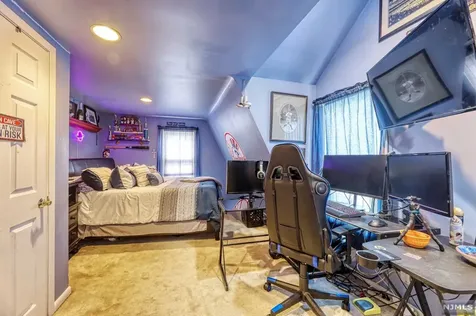 16 Grove Street Wanaque NJ 07465