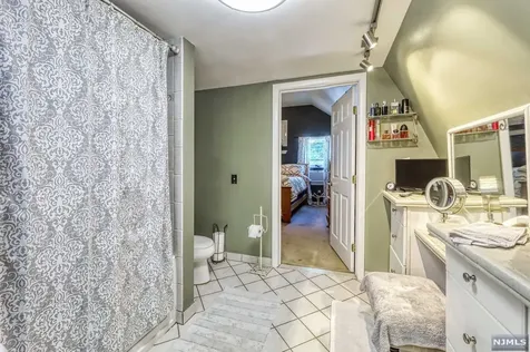 16 Grove Street Wanaque NJ 07465