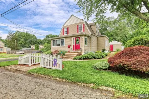 16 Grove Street Wanaque NJ 07465