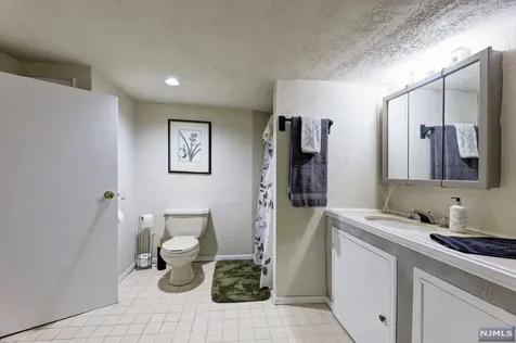16 Grove Street Wanaque NJ 07465