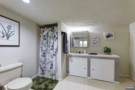 16 Grove Street Wanaque NJ 07465