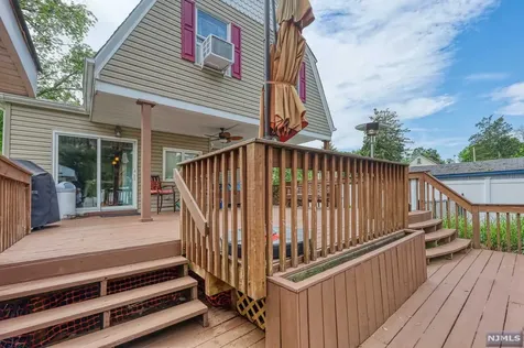 16 Grove Street Wanaque NJ 07465