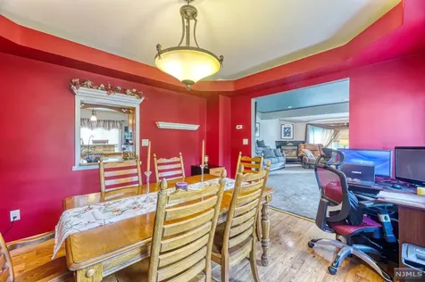 16 Grove Street Wanaque NJ 07465