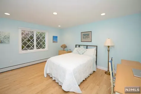 23 Thunderhead Place Mahwah NJ 07430