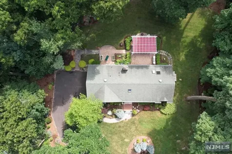 23 Thunderhead Place Mahwah NJ 07430