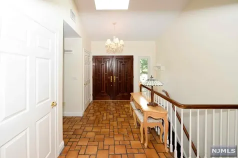 23 Thunderhead Place Mahwah NJ 07430