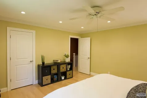 66 Alana Drive Hawthorne NJ 07506