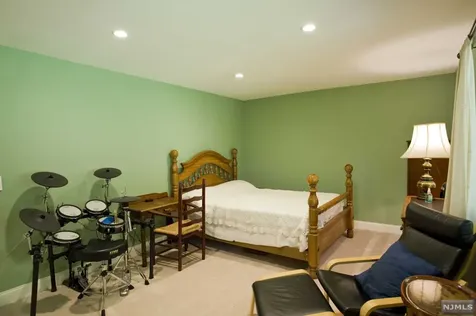 66 Alana Drive Hawthorne NJ 07506