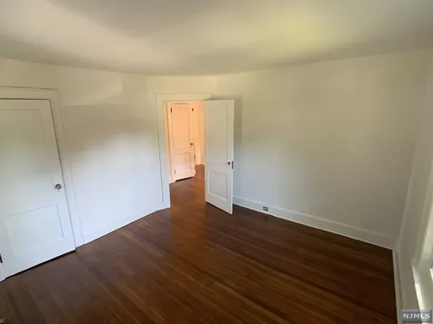 31 Wyckoff Avenue Wyckoff NJ 07481