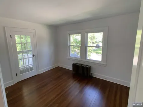 31 Wyckoff Avenue Wyckoff NJ 07481