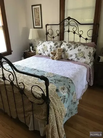 31 Wyckoff Avenue Wyckoff NJ 07481