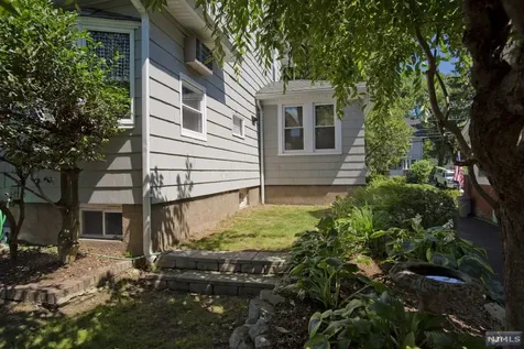 31 Wyckoff Avenue Wyckoff NJ 07481
