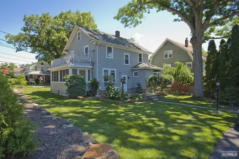 31 Wyckoff Avenue Wyckoff NJ 07481