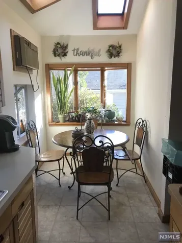 31 Wyckoff Avenue Wyckoff NJ 07481