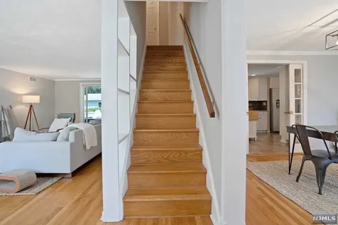 61 Moore Avenue Waldwick NJ 07463