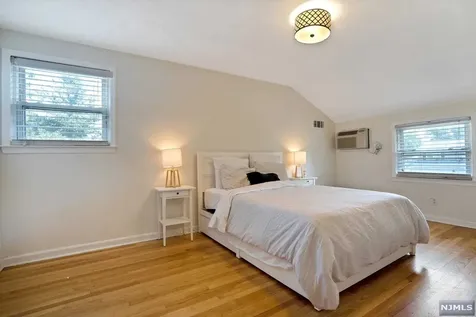 61 Moore Avenue Waldwick NJ 07463