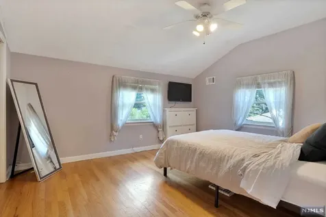 61 Moore Avenue Waldwick NJ 07463